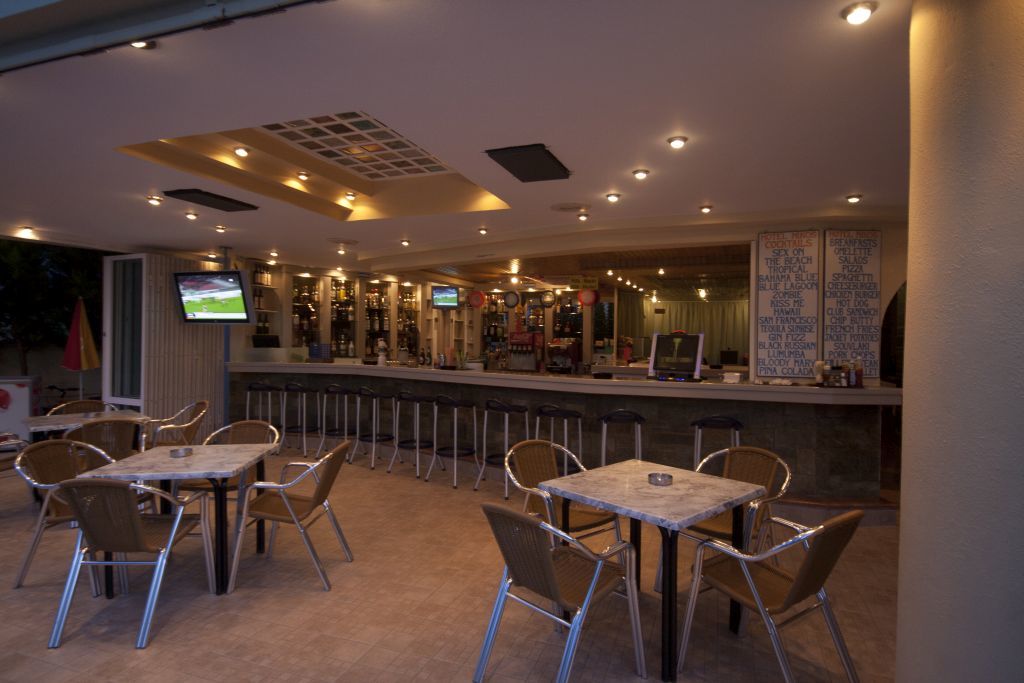 Nikos Hotel Malia Extérieur photo